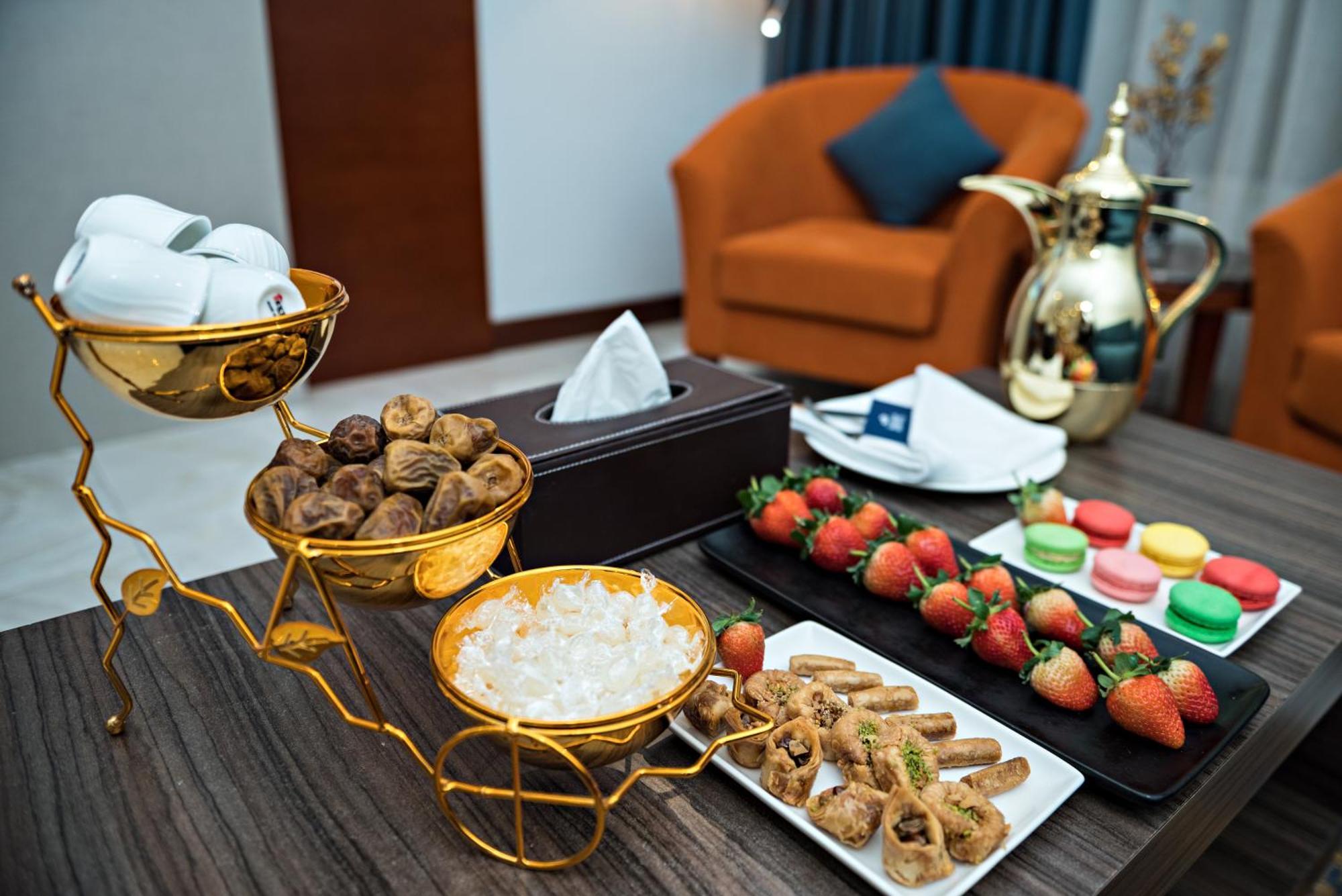 Jiwar Almasi Hotel Джедда Экстерьер фото